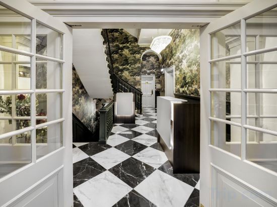 Фото New Town Apartments