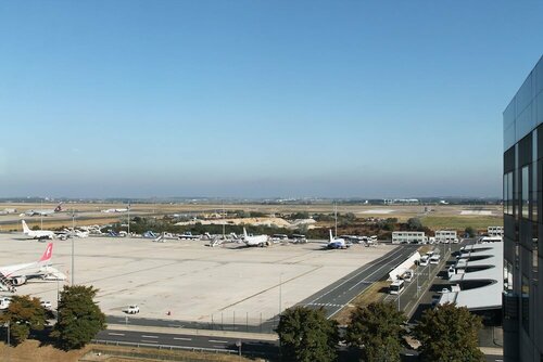 Гостиница Hilton Paris Charles de Gaulle Airport в Сарселе