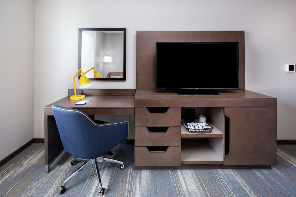 Фото Hampton Inn & Suites San Diego Airport Liberty Station