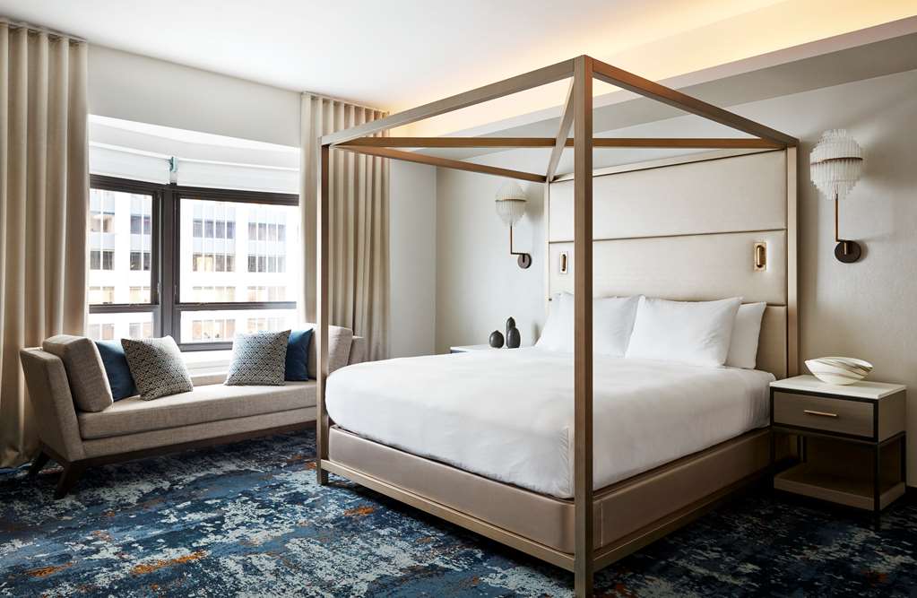 Фото New York Hilton Midtown