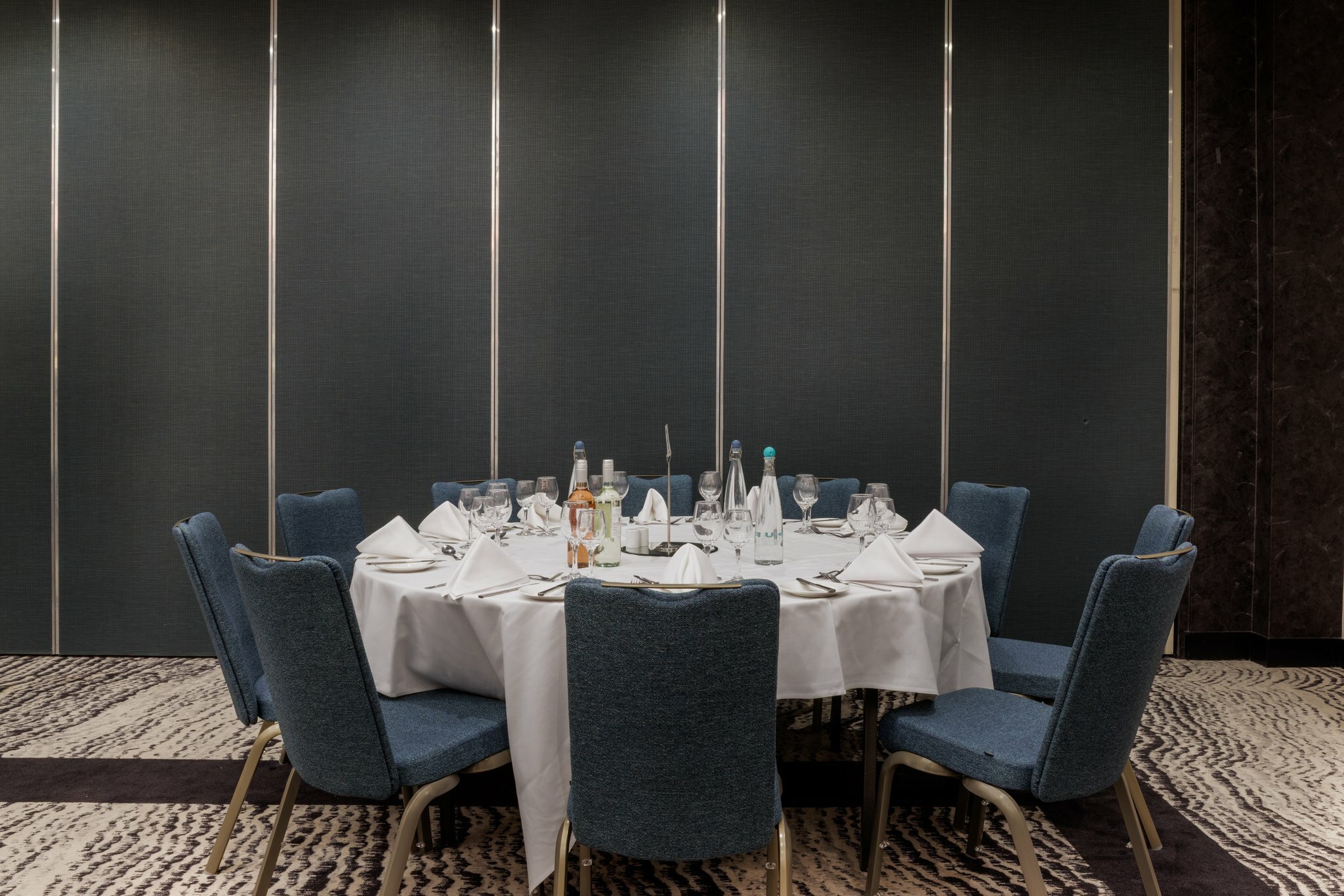 Фото Crowne Plaza London - Gatwick Airport