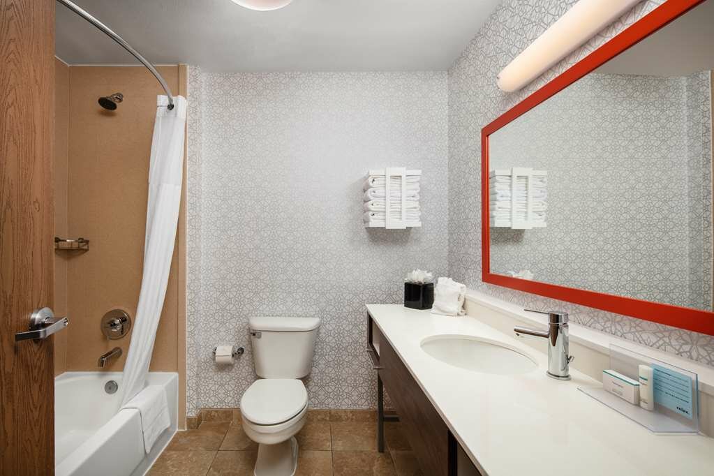 Фото Hampton Inn Medford