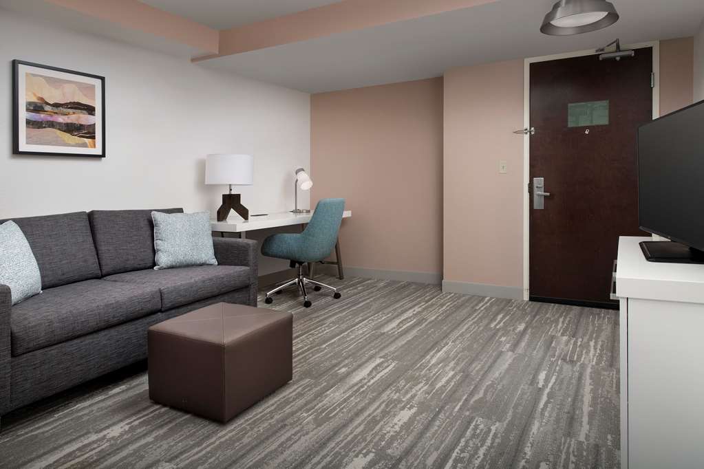 Фото Hilton Garden Inn Dallas/Duncanville