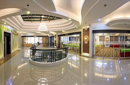 Гостиница Sarrosa International Hotel and Residential Suites в Себу
