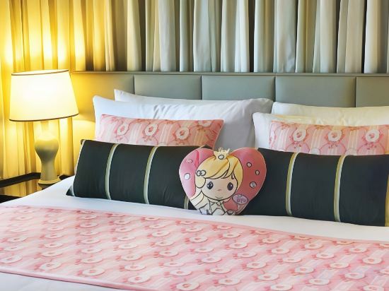 Фото Aruga Apartments by Rockwell Makati