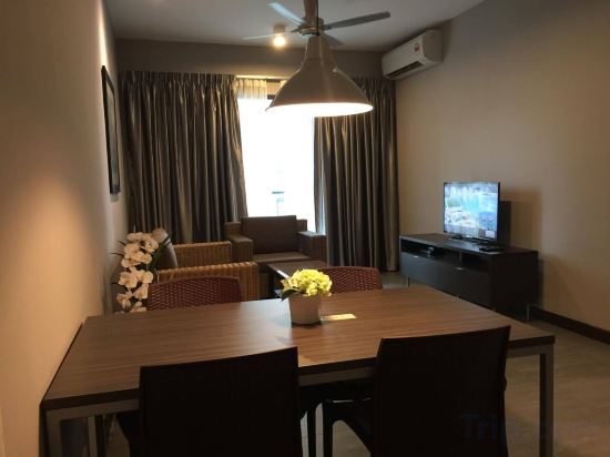 Фото Acappella Suite Hotel