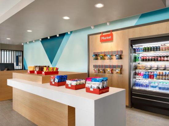 Фото Avid Hotels Lake Delton Dells Area, an Ihg Hotel