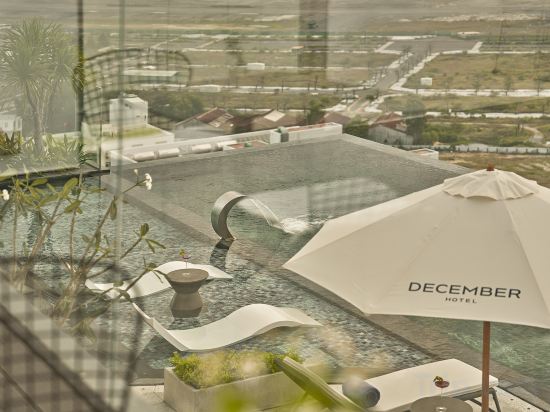 Фото December Hotel