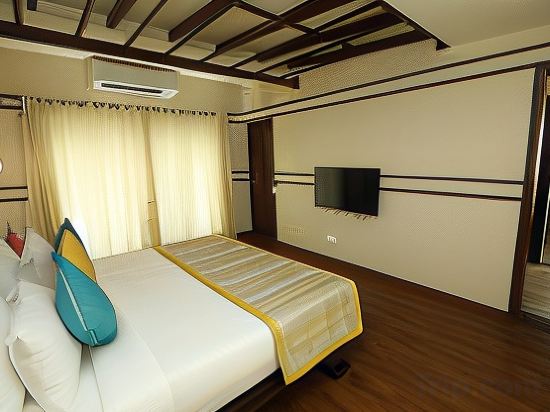 Фото The Ocean Pearl Resort And SPA