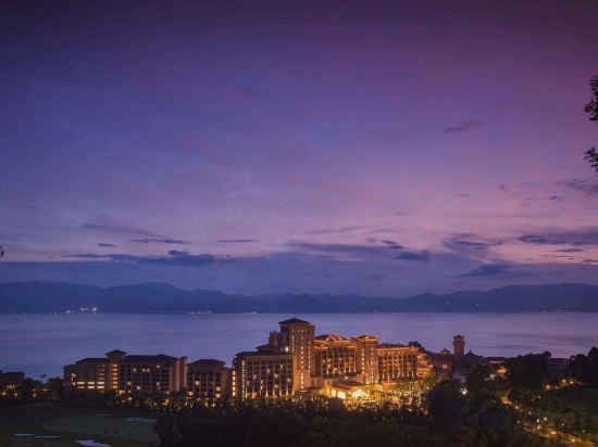 Фото Hilton Yuxi Fuxian Lake