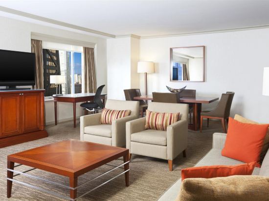 Фото The Westin Michigan Avenue Chicago