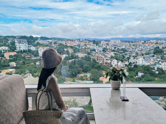 Фото New Life Dalat Hotel