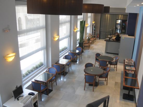 Фото Hotel Subur