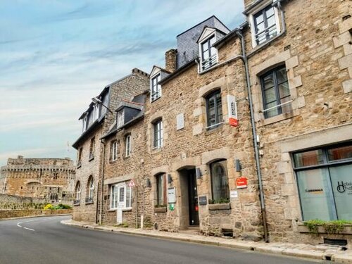 Гостиница Hotel du Chateau Dinan - Originals Boutique - Inter-Hotel в Динане