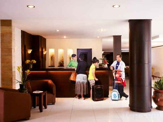 Фото отеля 2