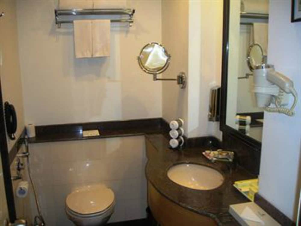 Фото Lemon Tree Hotel Chennai