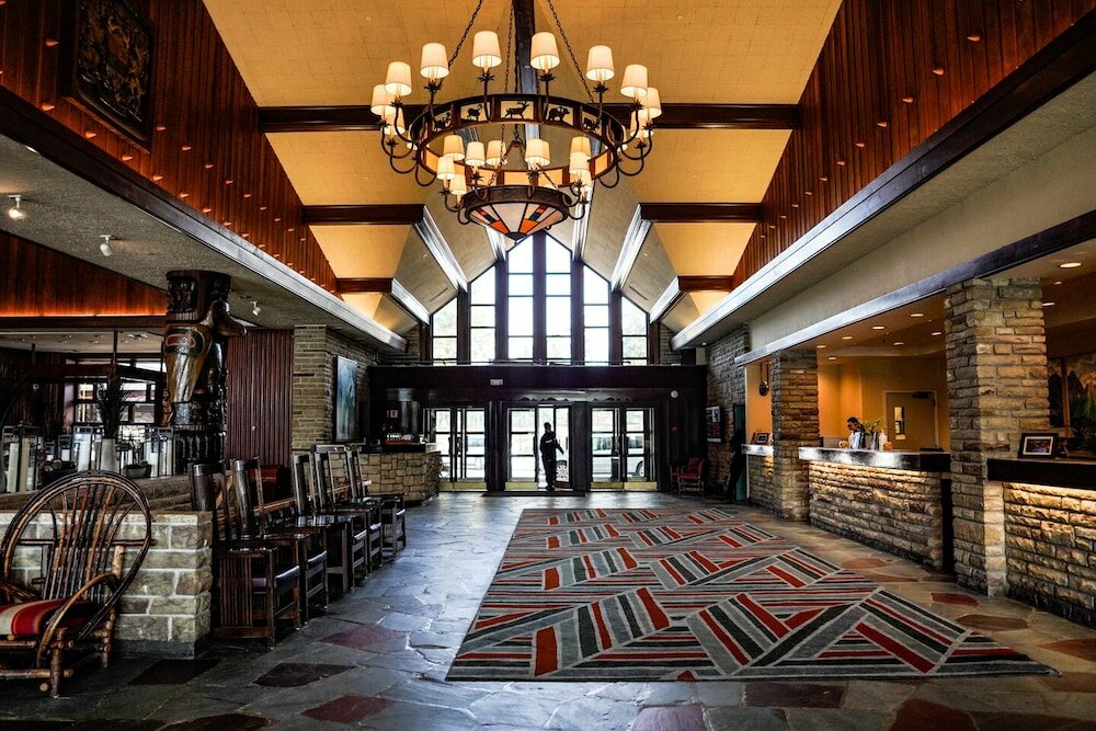 Фото Fairmont Jasper Park Lodge