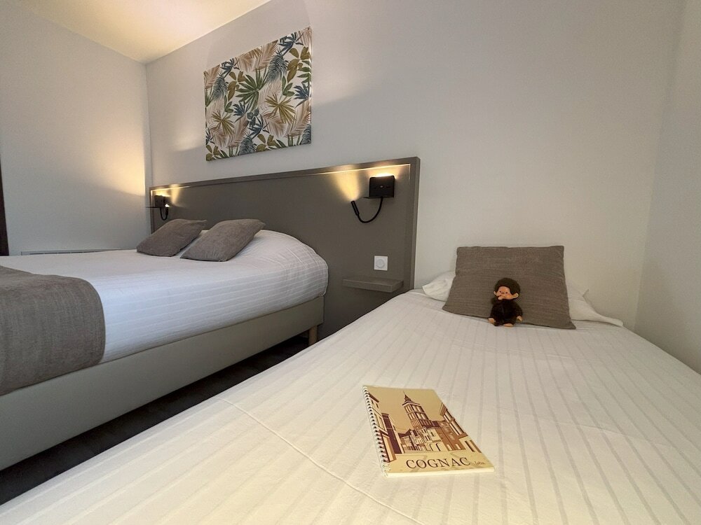 Фото Hôtel Le Valois, Cognac Centre