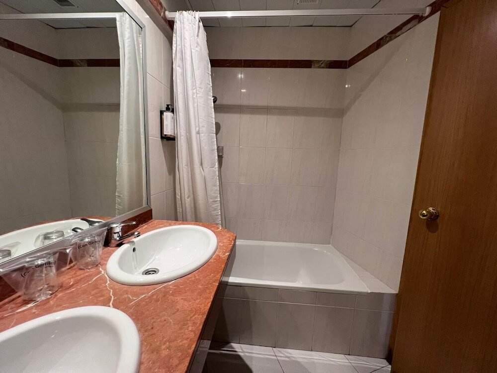 Фото Hotel Travessera