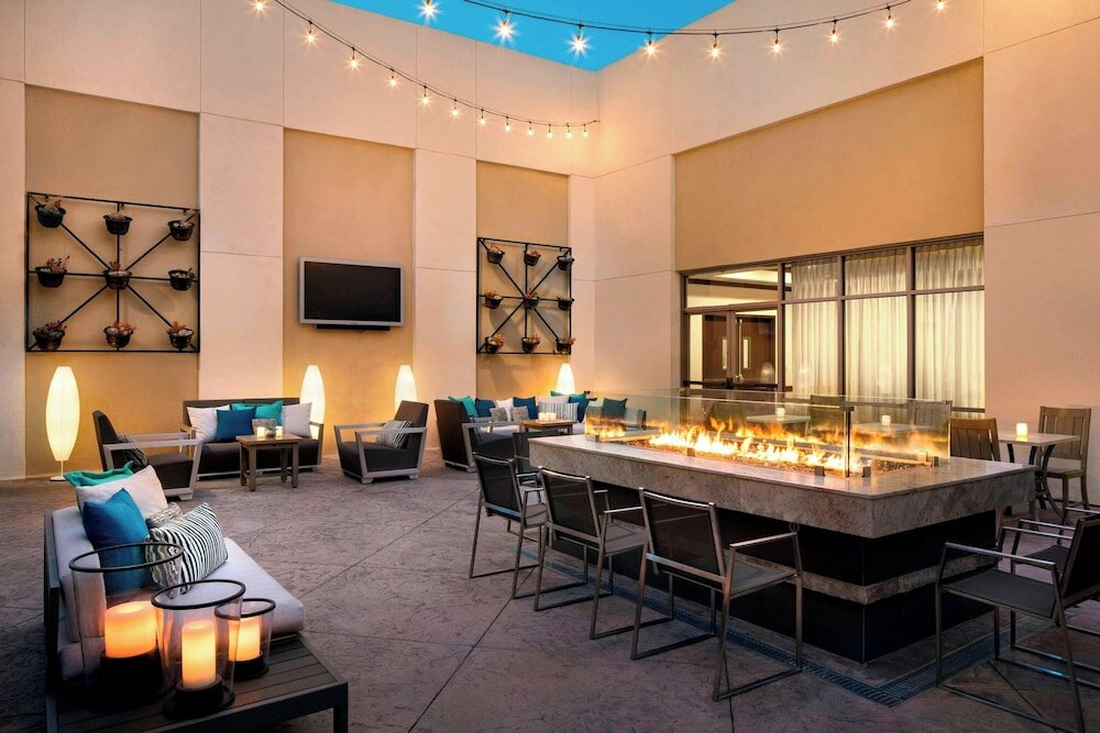 Фото Fullerton Marriott at California State University