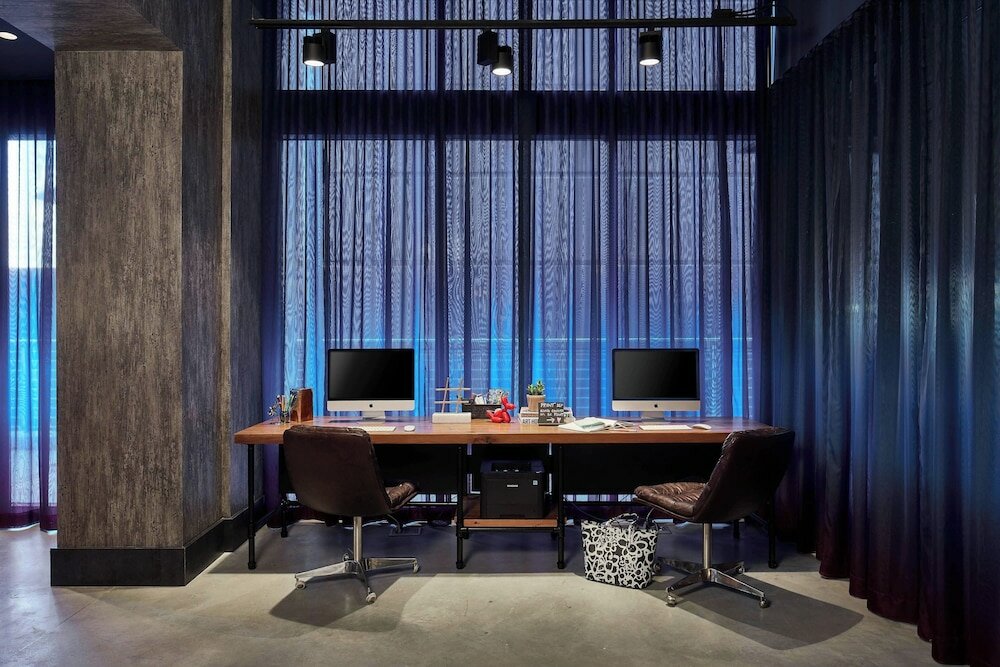 Фото Moxy Atlanta Midtown