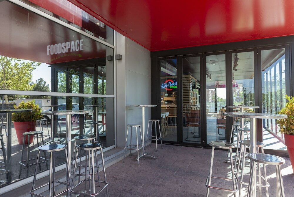 Фото Vertice Roomspace Madrid