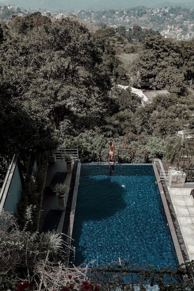 Фото Theva Residency