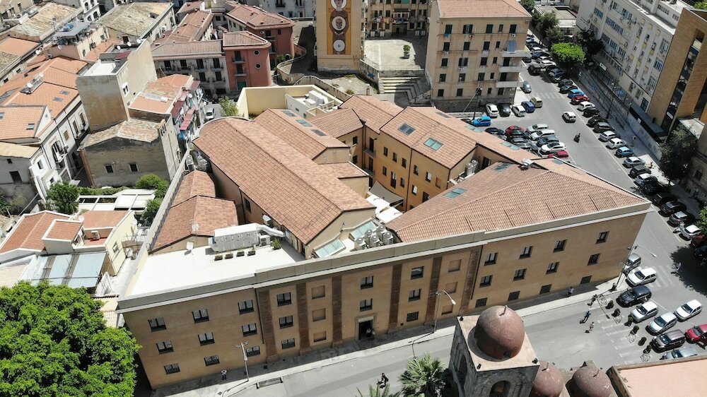 Фото Camplus Guest Palermo