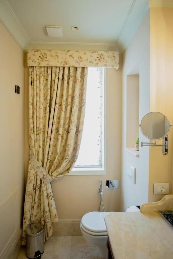 Фото Ebel Boutique Hotel