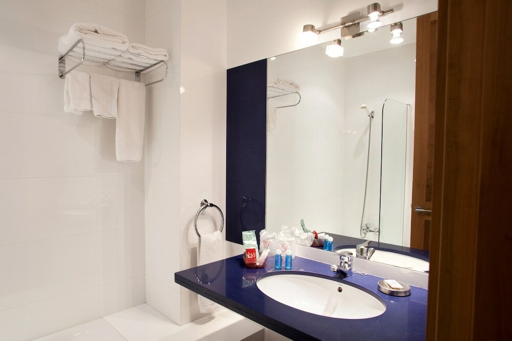 Фото L'Hostal hotel d'interior