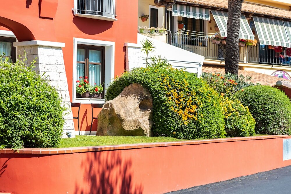 Фото Nicoletta Hotel