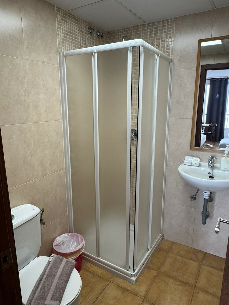 Фото Hostal La Mar