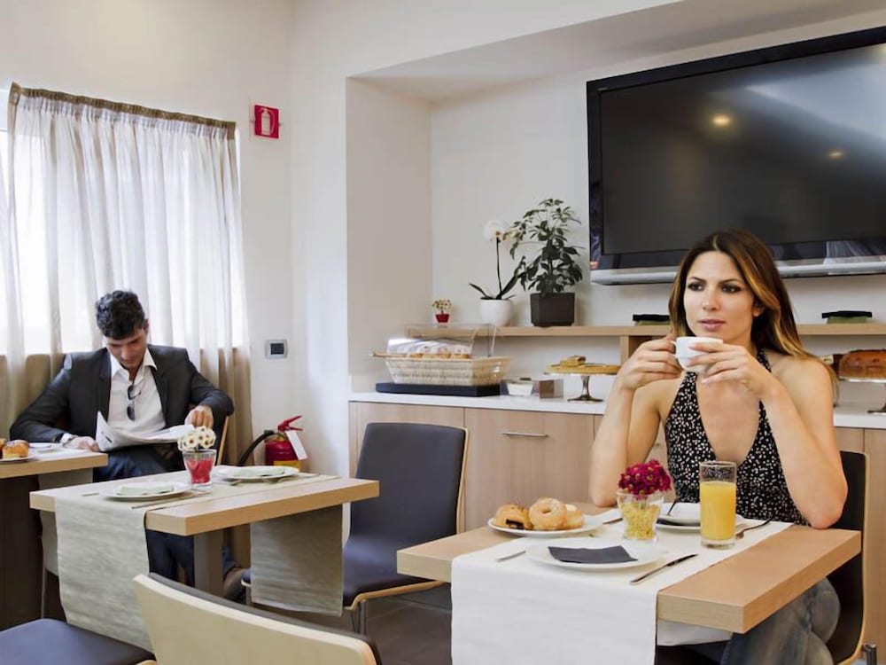 Фото Hotel Gravina San Pietro