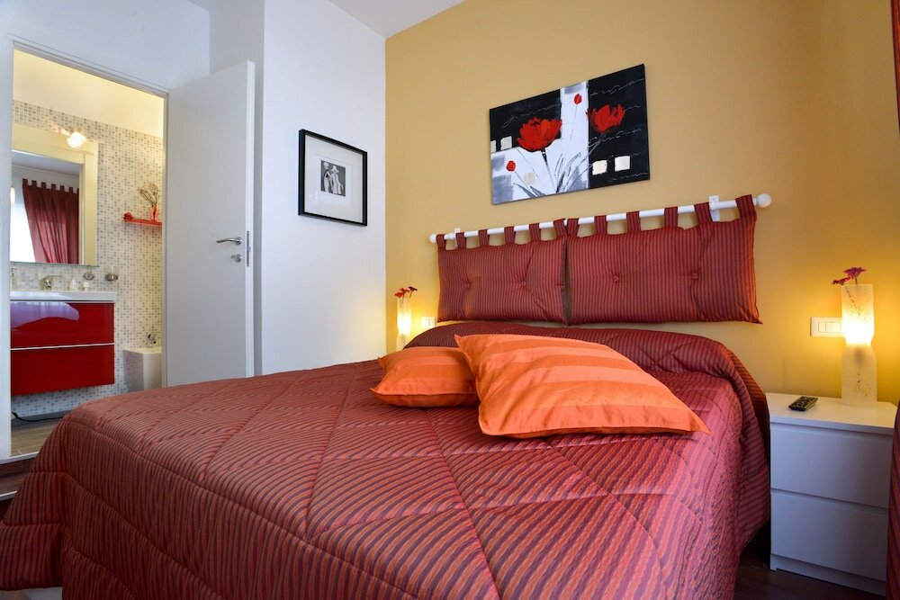 Фото Beside the Vatican