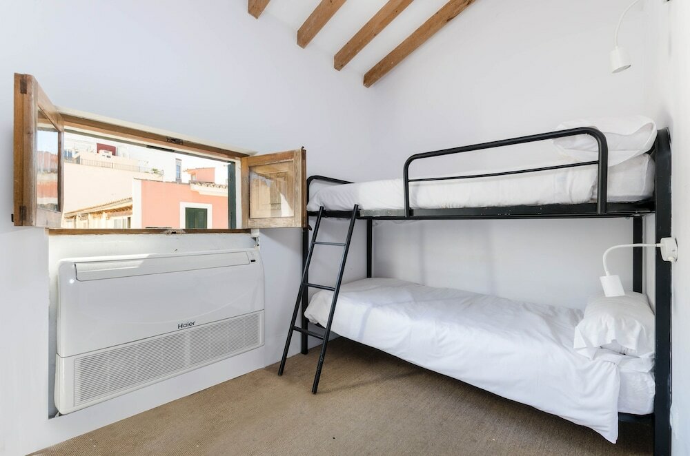 Фото Urban Hostel Palma Albergue Juvenil