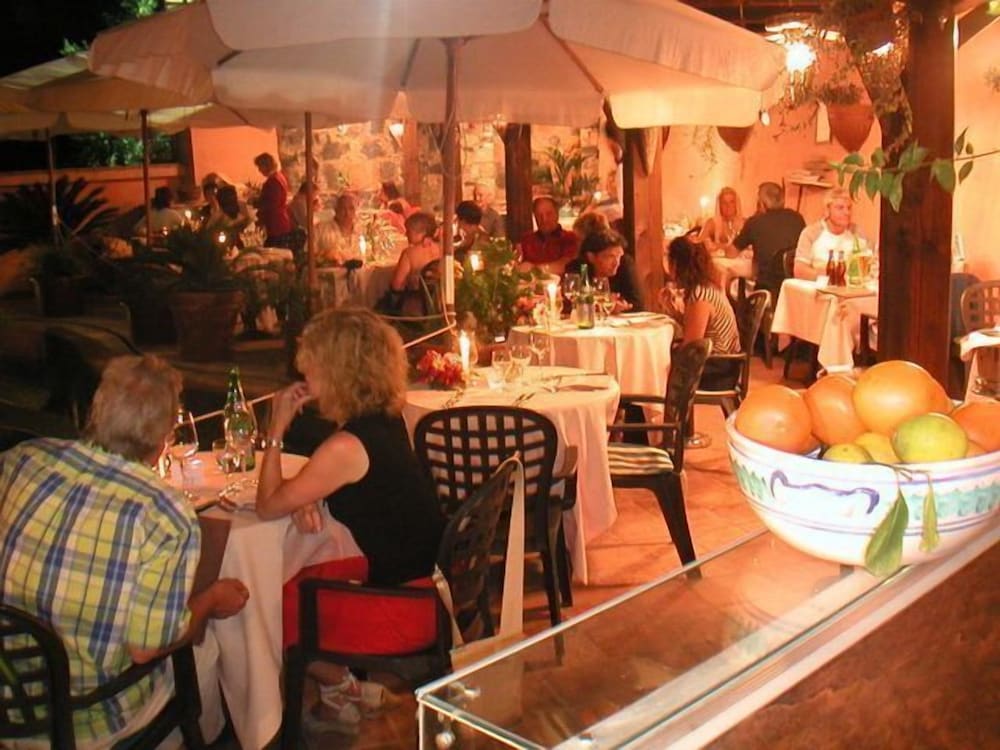 Фото Hotel Villa Sonia