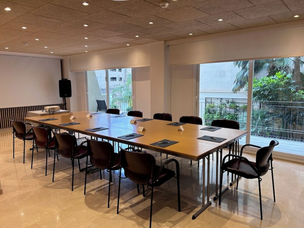 Фото Hotel Saratoga