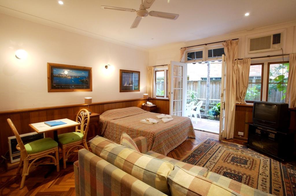 Фото The Manly Lodge Boutique Hotel
