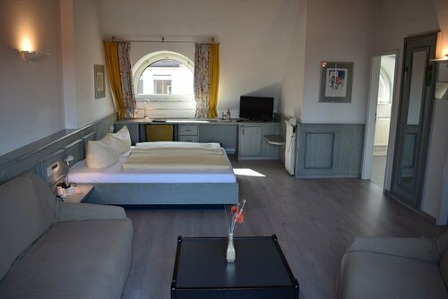 Внешний вид отеля Hotel Avenue в Нюрнберге, фото 3