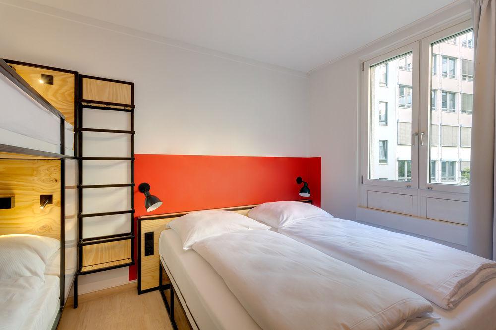 Фото Meininger Hotel Leipzig Hauptbahnhof