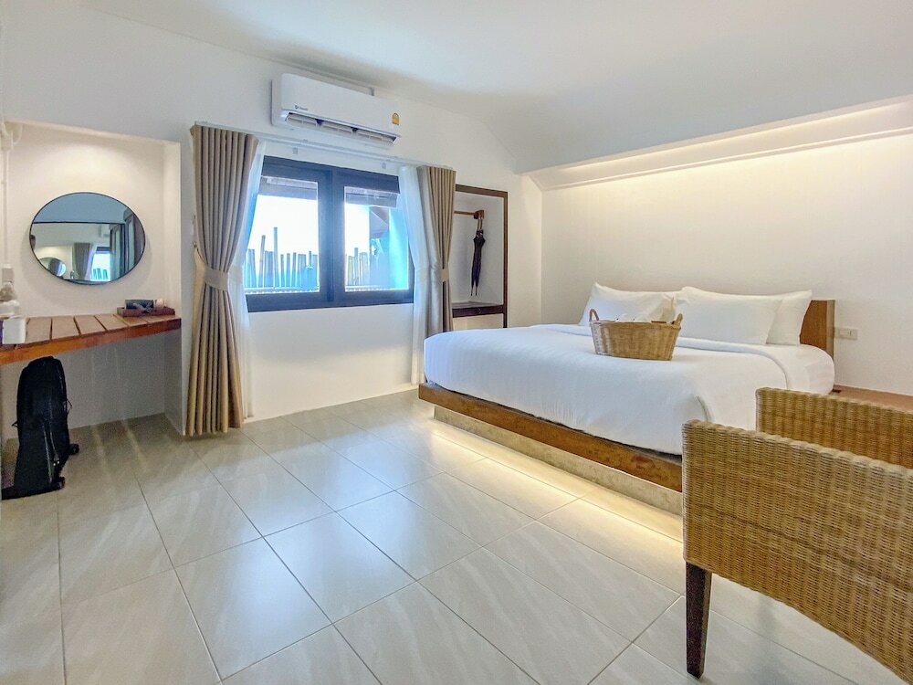 Фото Chumphon Cabana Resort