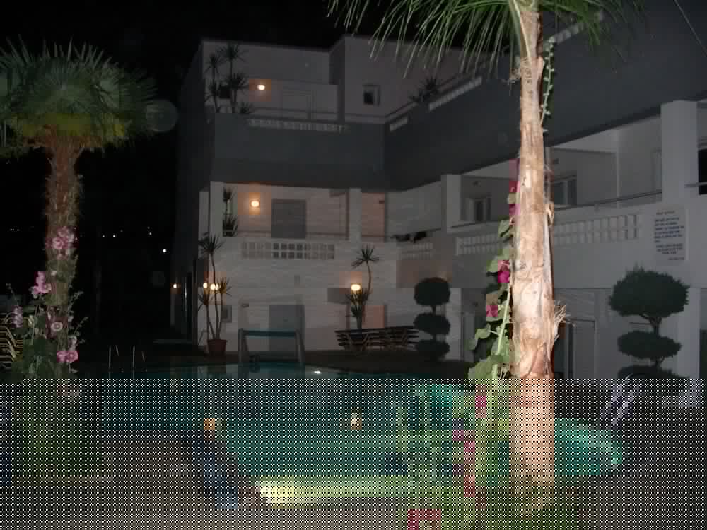 Фото Emerald Hotel