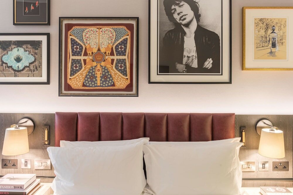 Фото The Trafalgar St. James London, Curio Collection by Hilton