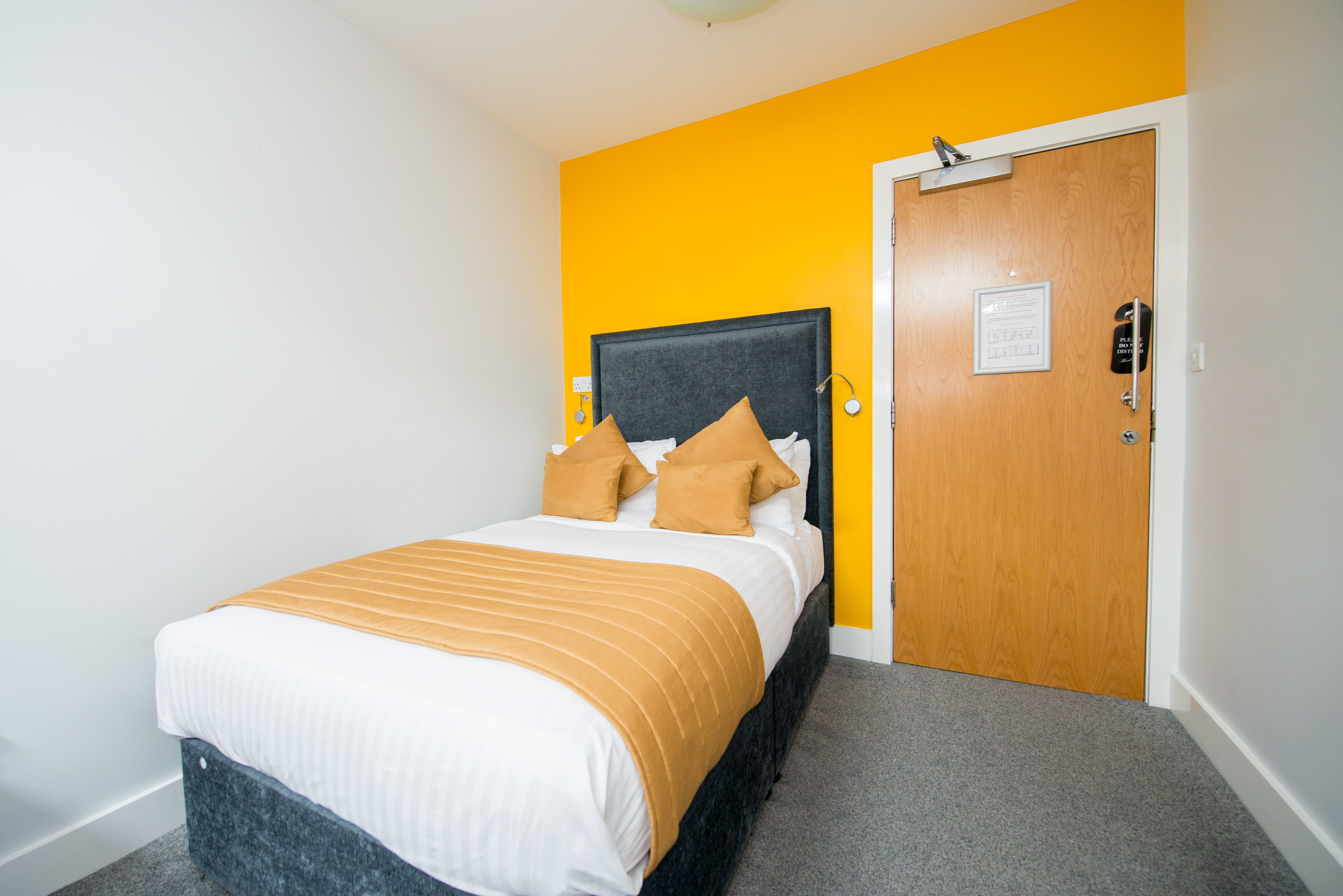 Фото Stanwell Hotel by Mercure