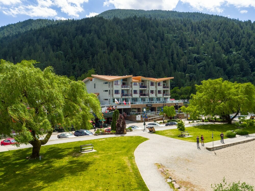 Фото Harrison Beach Hotel