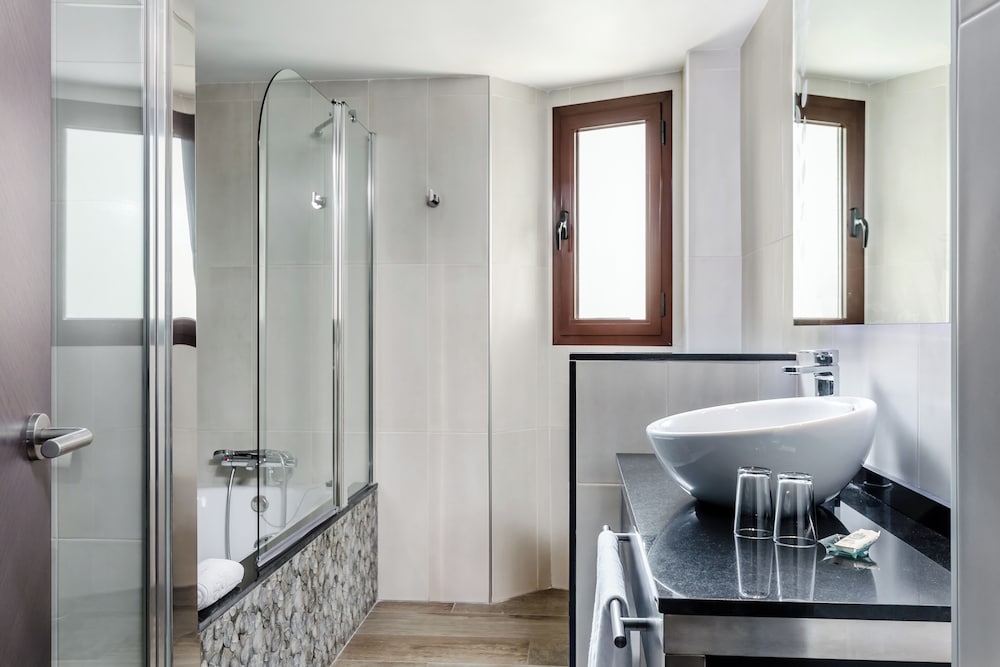 Фото Hotel Reina Cristina