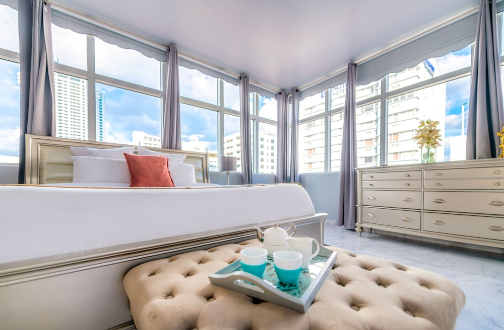 Фото Secret Garden Miami Beach