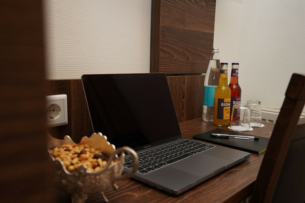 Фото Hotel Little Paris