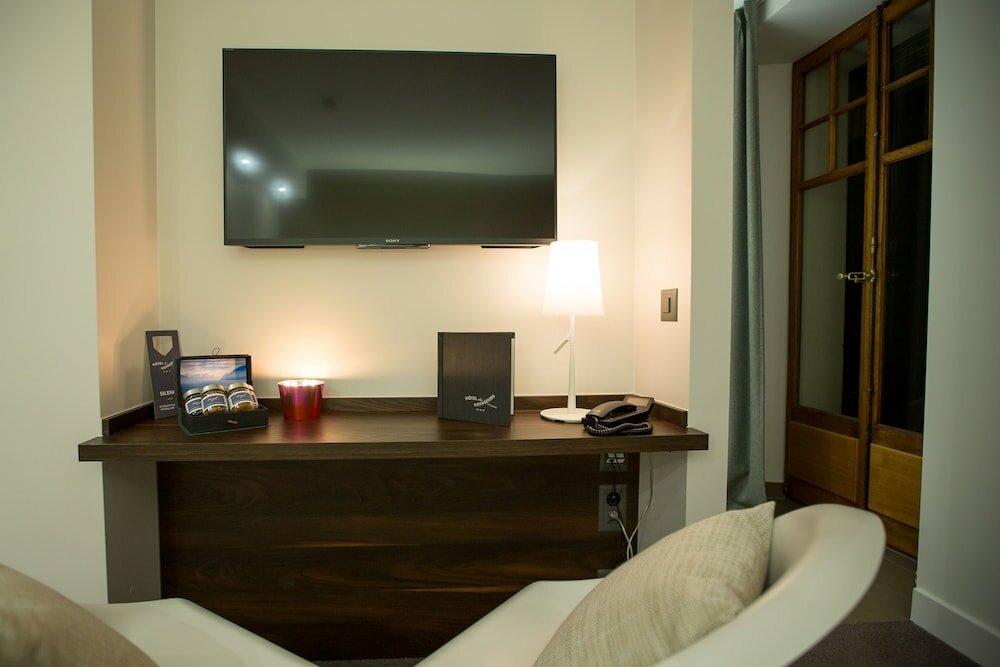 Фото Hôtel des Voyageurs