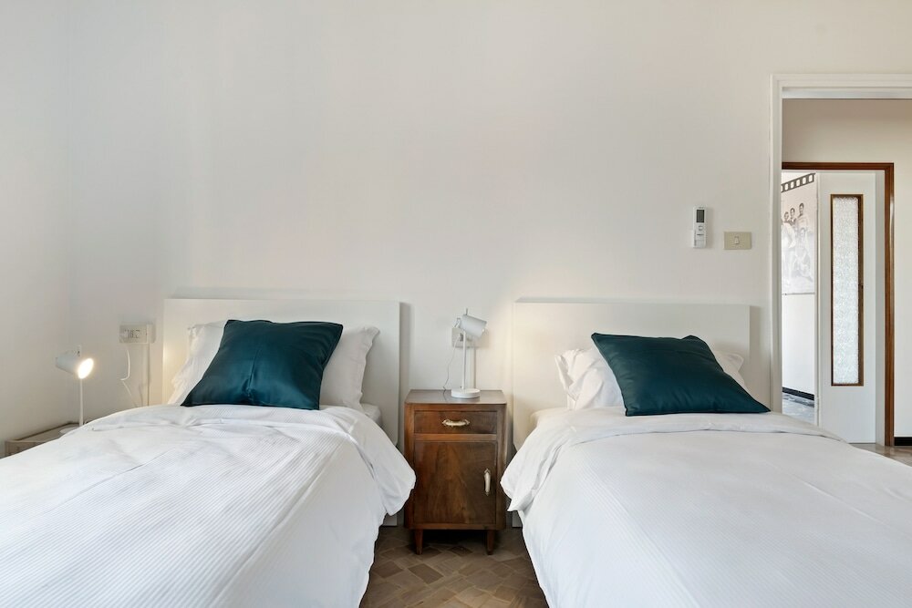 Фото San Donato Bologna Fiere Apartment